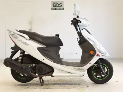 Suzuki GSR125