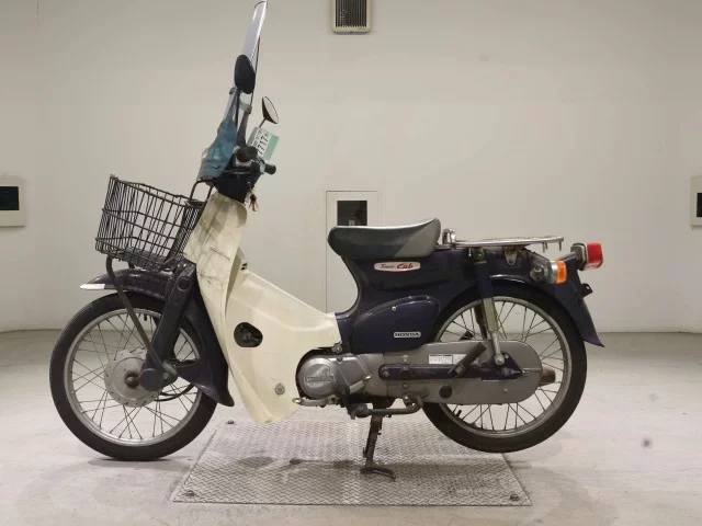 Honda C90