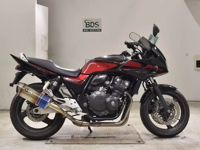 Honda CB400SFV-4 BOLDOR лот № 2625 оценка 4  с аукциона в Японии