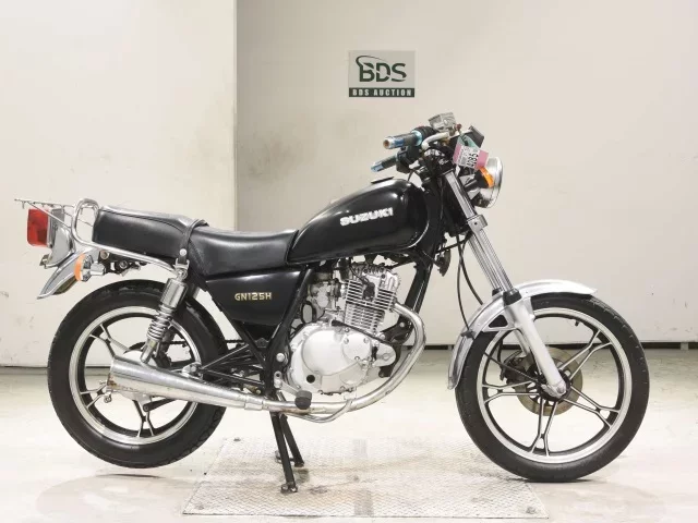 Suzuki GN125H