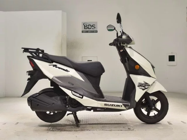 Suzuki AVENIS 125-2