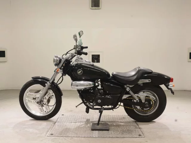 Honda MAGNA 50