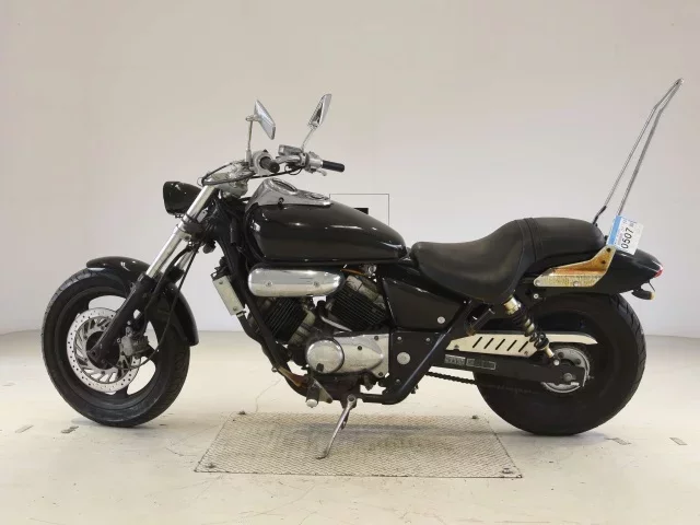 Honda MAGNA 250