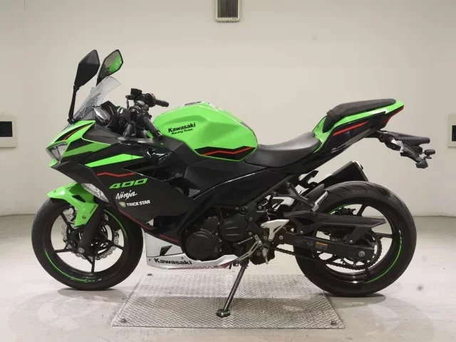 Kawasaki NINJA400-2
