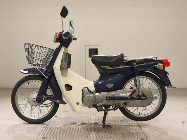 Honda C90