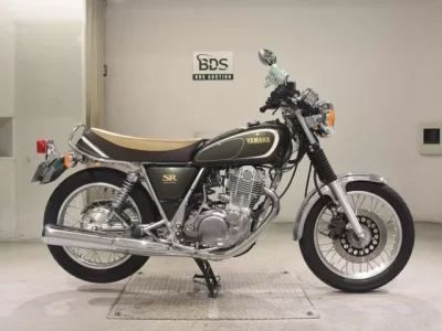 Yamaha SR400-4