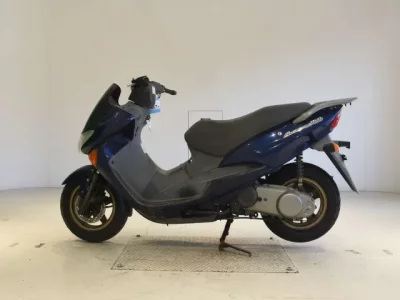 Suzuki ABENIS150