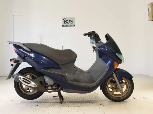 Suzuki ABENIS150