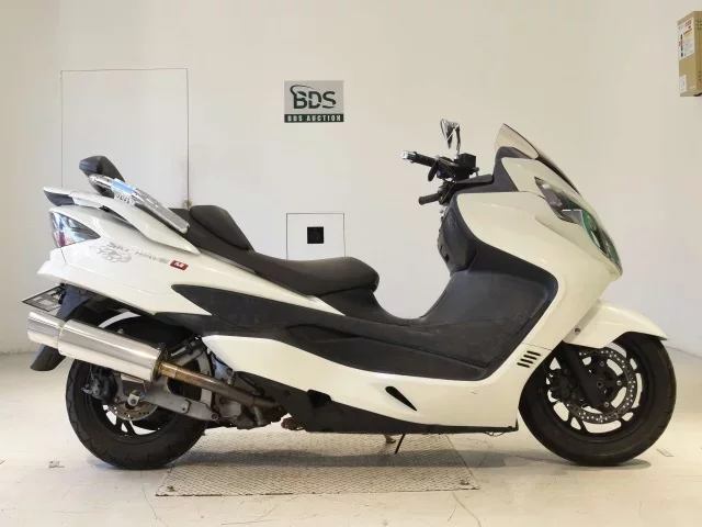Suzuki SKYWAVE 250M