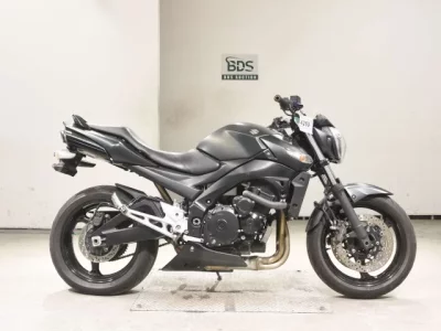 Suzuki GSR400