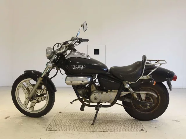 Honda MAGNA 50