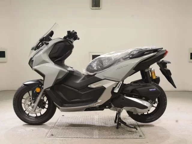 Honda ADV160