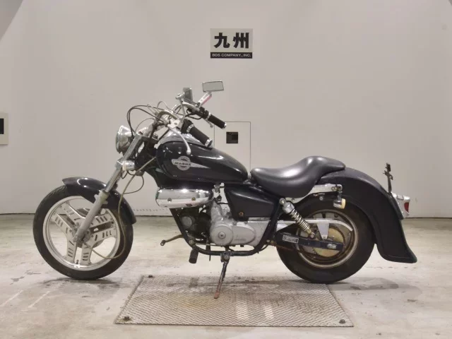 Honda MAGNA 50