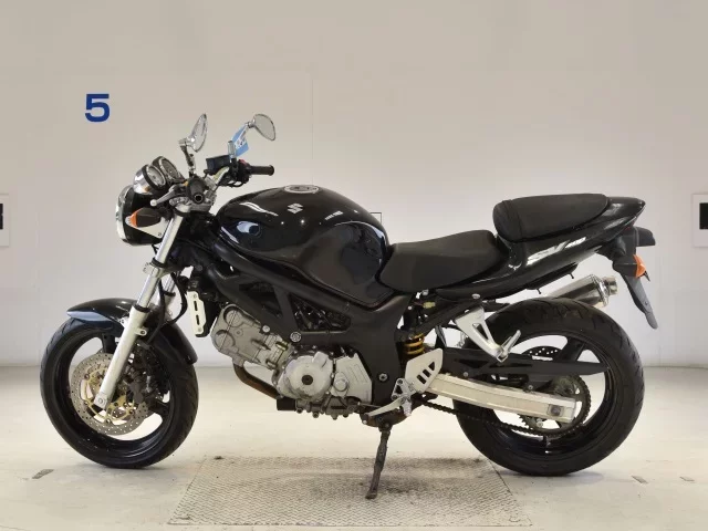 Suzuki SV400