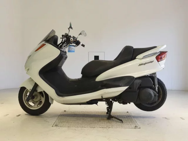 Yamaha MAJESTY 250C