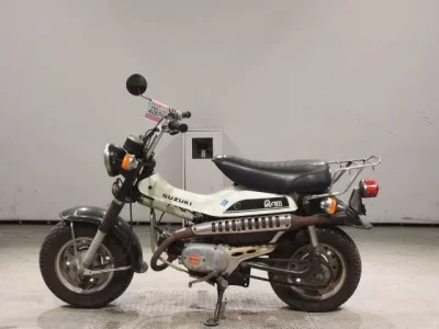 Suzuki RV50