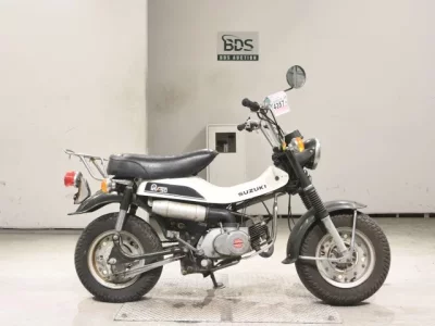 Suzuki RV50