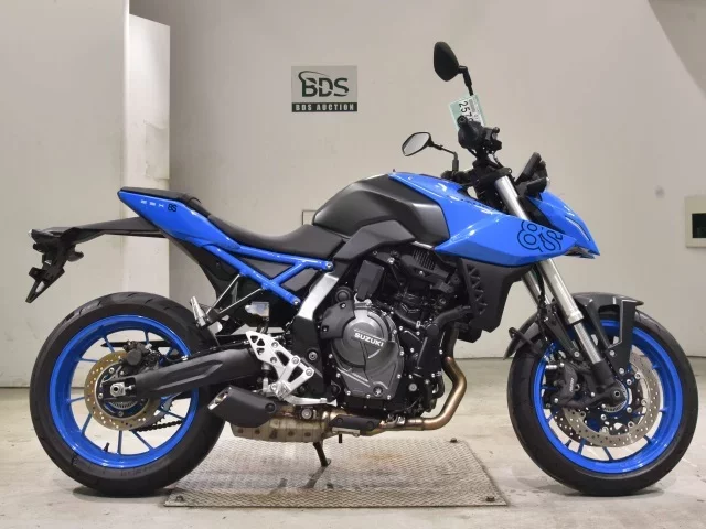 Suzuki GSX-8S лот № 2579 оценка 7  с аукциона в Японии