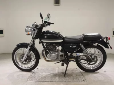 Suzuki ST250E  с аукциона в Японии