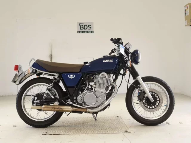 Yamaha SR400-5