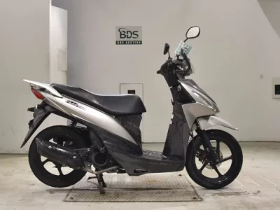 Suzuki ADDRESS110-2