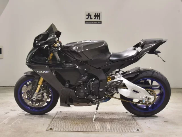 Yamaha YZF-R1M