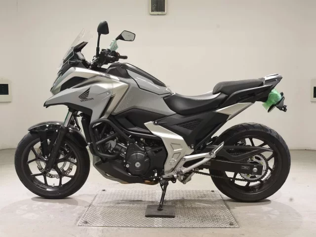 Honda NC750X-3