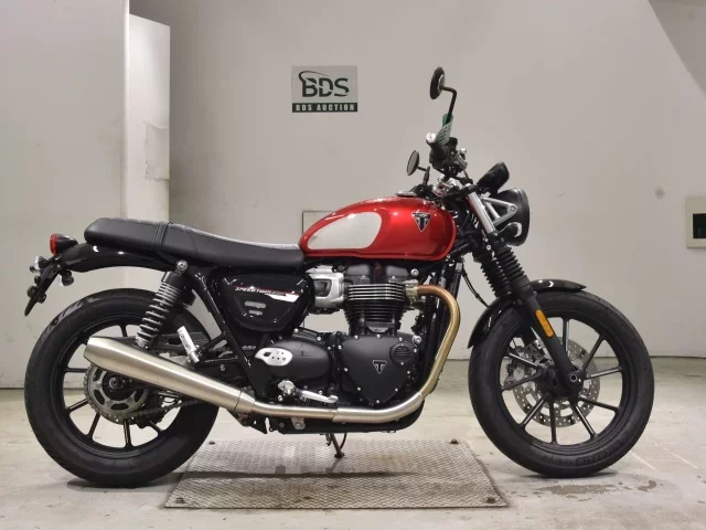 Triumph  SPEED TWIN 900 лот № 2699 оценка 7  с аукциона в Японии