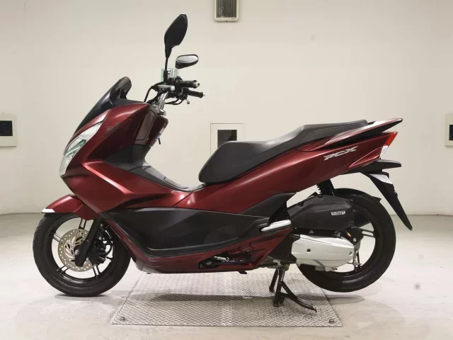 Honda PCX125-2