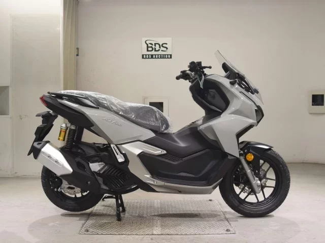 Honda ADV160