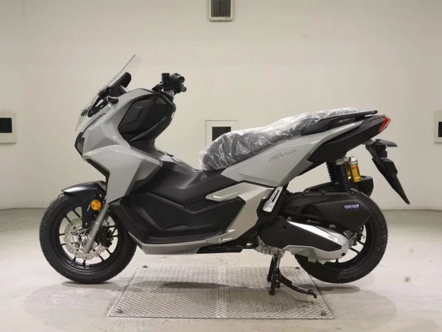 Honda ADV160