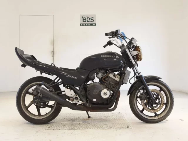 Honda JADE SHO LOUIS NOT EQUIPPED
