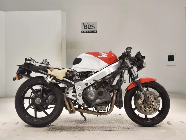 Honda VFR400R-2 SHO LOUIS NOT EQUIPPED