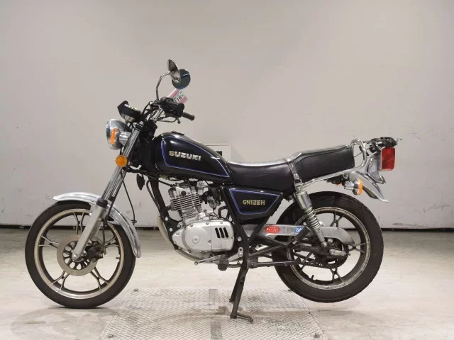 Suzuki GN125H
