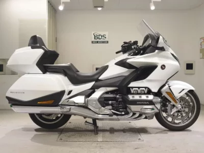 Honda GL1800 TOUR  с аукциона в Японии
