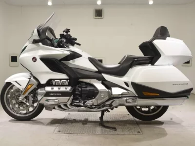Honda GL1800 TOUR  с аукциона в Японии