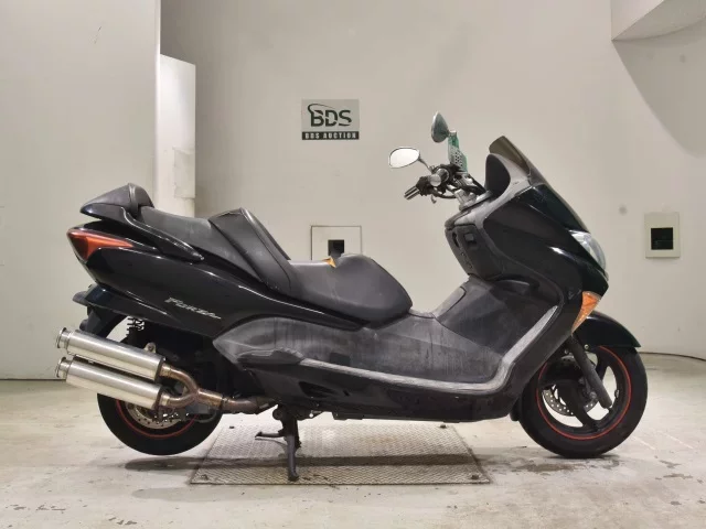 Honda FORZA X лот № 2662 оценка 4  с аукциона в Японии