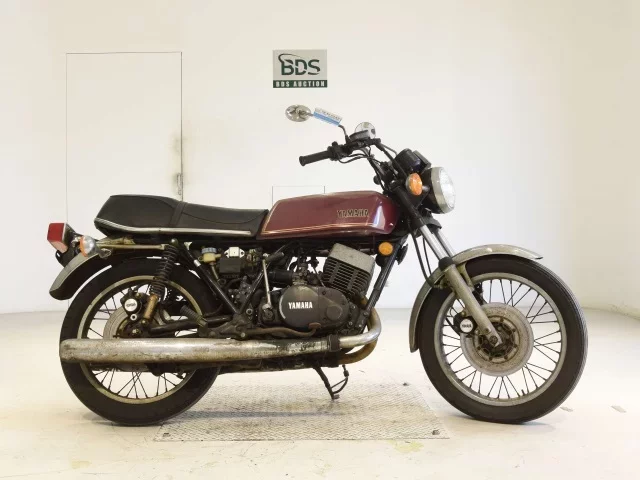 Yamaha RD400 SHO LOUIS NOT EQUIPPED