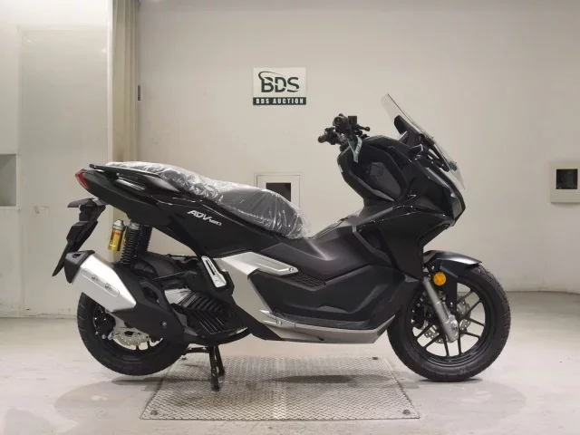 Honda ADV160