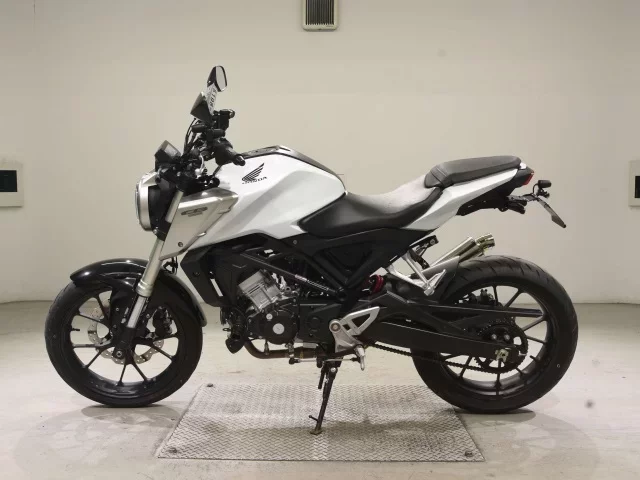 Honda CB125R