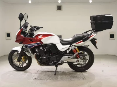 Honda CB400SFV-4 BOLDORABS  с аукциона в Японии