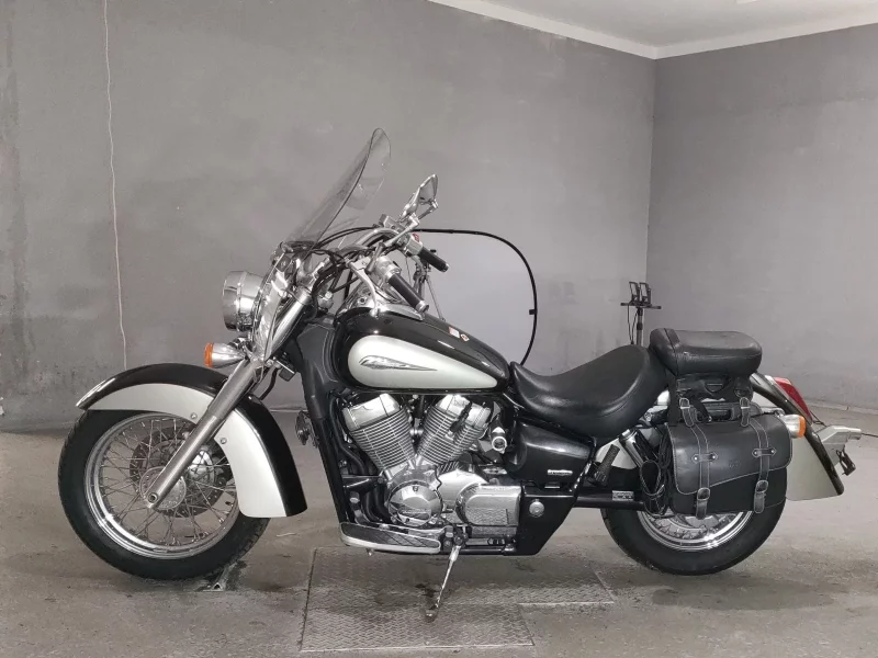 Honda SHADOW750