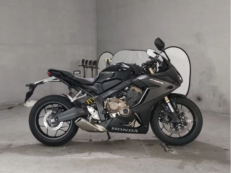 Honda CBR650R лот № 8020 оценка 5  с аукциона в Японии