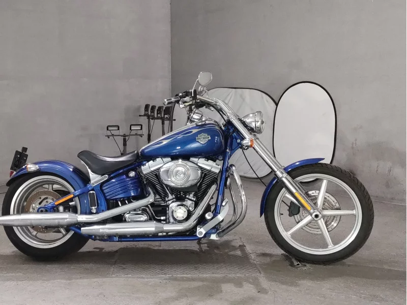 Harley-Davidson HARLEY FXCWC1580