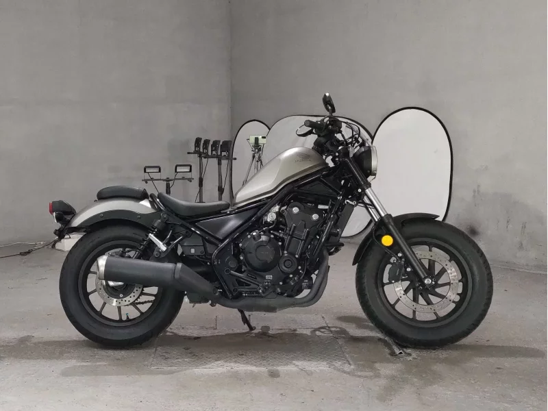 Honda REBEL 500 лот № 7073 оценка 5  с аукциона в Японии