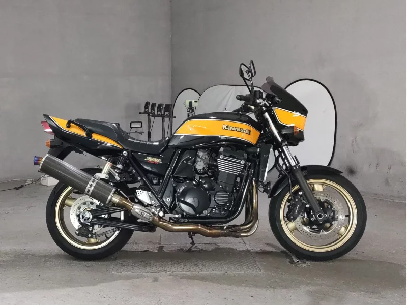 Kawasaki ZRX1200R лот № 7093 оценка 4  с аукциона в Японии
