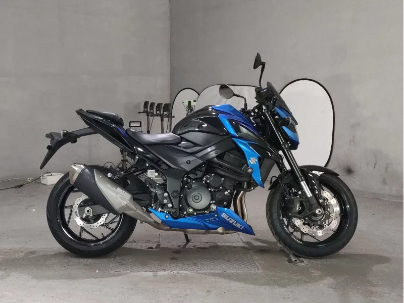 Suzuki GSX-S750 лот № 7195 оценка 4  с аукциона в Японии
