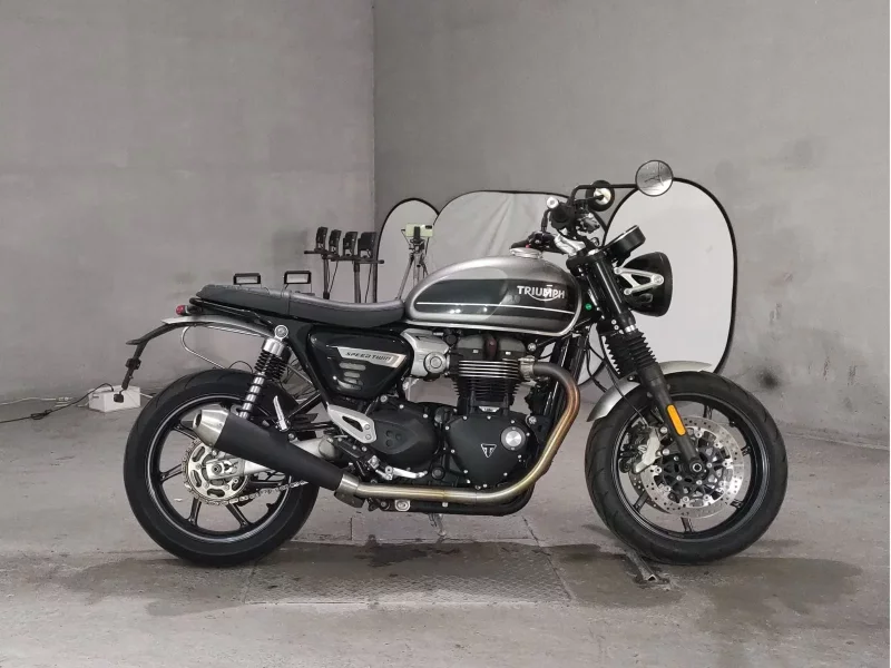 Triumph  SPEED TWIN лот № 7241 оценка 4  с аукциона в Японии