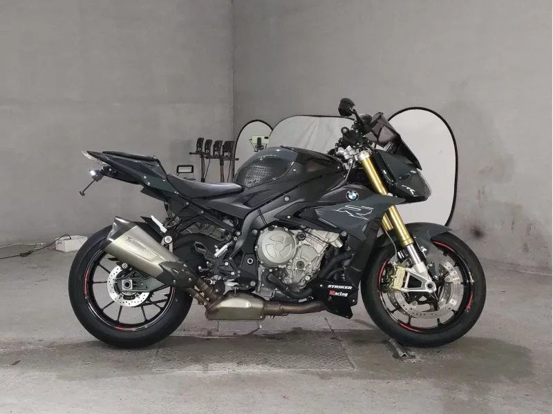 BMW  S1000R лот № 8313 оценка 4  с аукциона в Японии