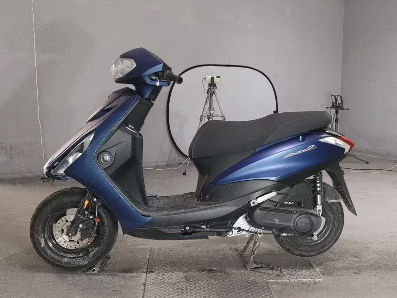 Yamaha AXIS Z